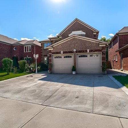 Home Stay Near The Airport Mississauga Exterior foto